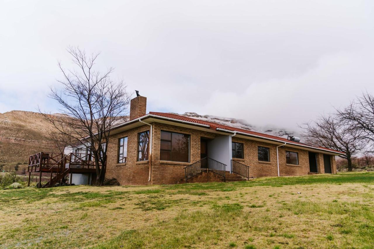 Boplaas Guesthouse Op-die-Berg Bagian luar foto
